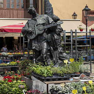 Zagreb Statue Blumenmarkt.jpg