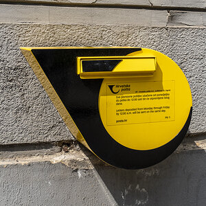 Zagreb Briefkasten.jpg