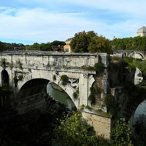 Ponte Rotto