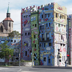 Happy Rizzi Haus 3.jpg
