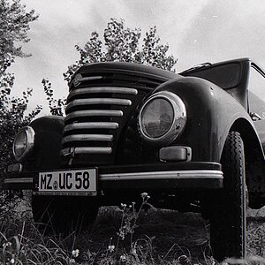 2009 08 FM2 APX400 WV Rheinhessen Maehdrescher007 ps crop