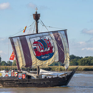 F80_5387-.JPG