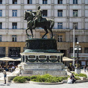 Belgrad Reiterstandbild Fürst Milos.jpg