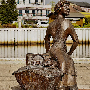 Wartende Fischersfrau.jpg