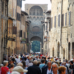 San Gimignano Rush Hour.jpg