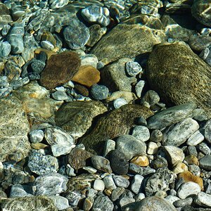 Bachbett der Verzasca.jpg