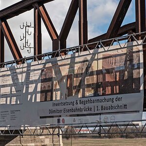Eisenbahnbrücke 5.jpg