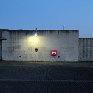 mauer hafen