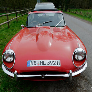 Jaguar E Type 4.2 Front.jpg