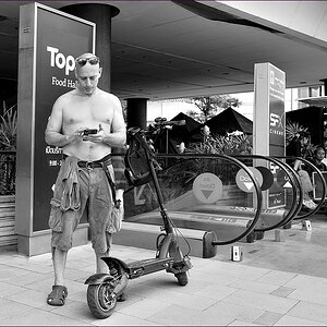 comp_2Scooter.jpg
