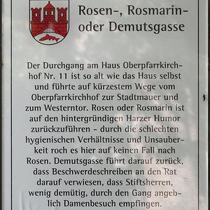 Rosen-, Rosmarin- oder Demutsgasse.jpg
