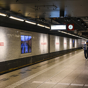 Amsterdam Metrostation Centraal.jpg