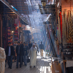 Souk Marrakesch 2.jpg