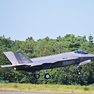 Z95_4499.jpg