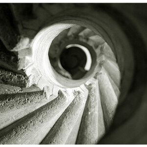 "Halbe Dooppelwendeltreppe"

Graz