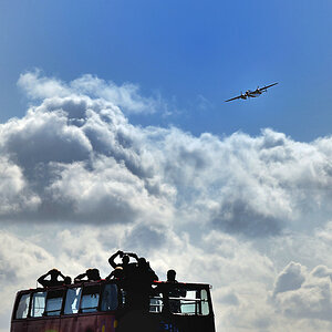 Bus mit Fotografen Wings & Wheels - FMO - 09/2009