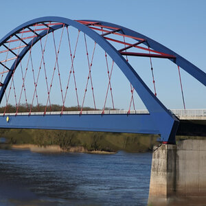 Elbestraßenbrücke bei Dömitz.jpg