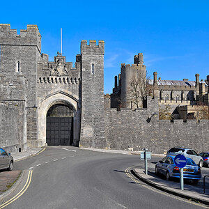 Arundel Castle Eingang oben.jpg