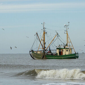Krabbenkutter vor Norderney.jpg