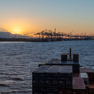 231116 Sonnenaufgang Stromkaje-1.jpg