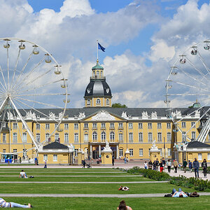 Karslruhe Schloss Pano.jpg