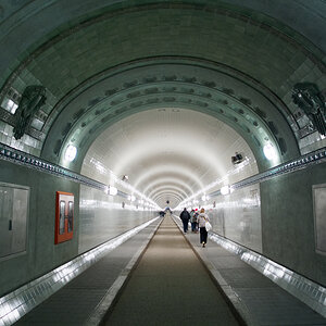 Elbtunnel 2024.jpg