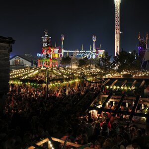 Wies'n, Oktoberfest, Käfer's Schänke