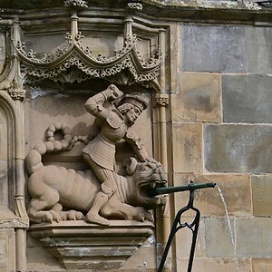 Rathausbrunnen Hall 3.jpg