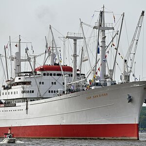hamburg_cap_san_diego_1.JPG