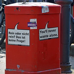 hamburg_muelleimer_2.jpg