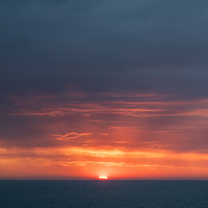 240517 Sonnenaufgang Weser-1.jpg