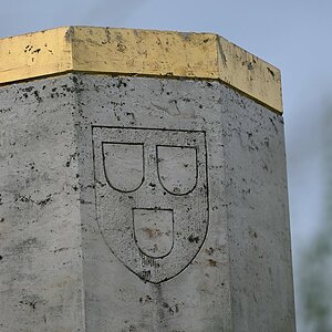 Stauferstele lacht.jpg