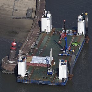 luftbild_bremerhaven__nordmole.jpg