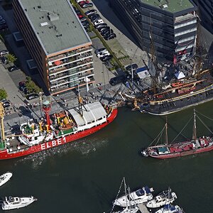 luftbild_bremerhaven_elbe1_goetheborg.jpg