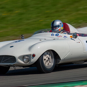 _RG72700-1200.jpg