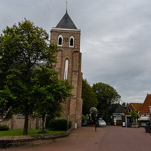 schiefer Turm von Meliskerke.jpg