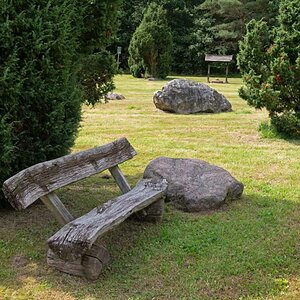 Findlingsgartenbank.jpg