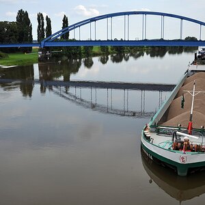 hoya_binnenschiff_1.jpg