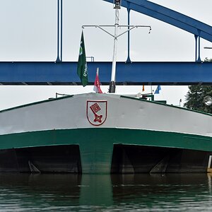 hoya_binnenschiff_2.jpg