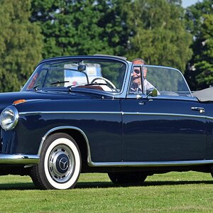 oldtimertreffen_nordmarksportfeld_13.jpg