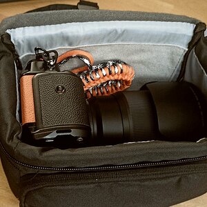 Tasche mit Zf+50mm_f1_2.jpg