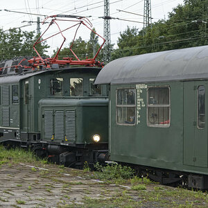 _Z507289_DxOxxl.jpg