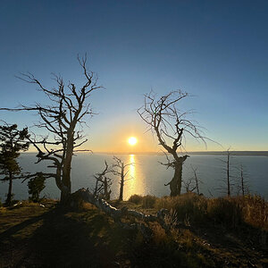 Sundown Yellowstone Lake.jpg