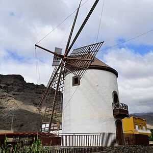 _U021321-900x1200.JPG