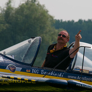 Augsburg Airshow, Uli "die Cobra" Dembinski mit seiner Yak 55