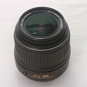 Konstruktion eines AF DX 18-55/3.5-5.6G II ED Nikkors (also ohne SWM-Motor, sondern mit Stangen-AF):
Fertig.