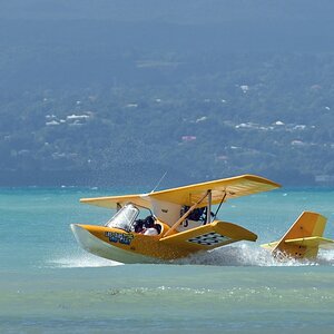 guadeloupe_wasserflugzeug_1.jpg
