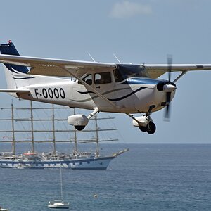 guadeloupe_terre_de_haut_landeanflug.jpg