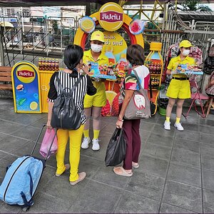 comp_2yellow-lumi.jpg