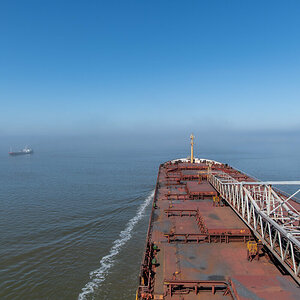 250222 Weser Stahl Nebel-2.jpg
